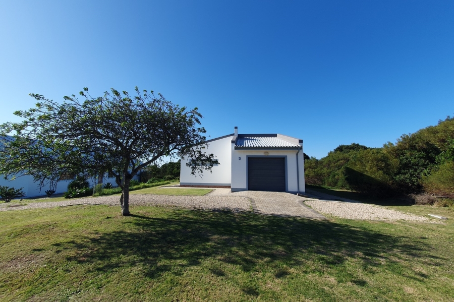 2 Bedroom Property for Sale in Paradise Beach Eastern Cape